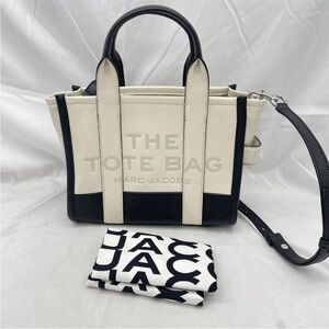 NWT Marc Jacobs Cream and Black Tote Bag